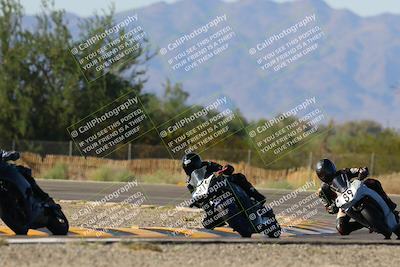 media/Oct-07-2023-CVMA (Sat) [[f84d08e330]]/Race 13 500 Supersport-350 Supersport/